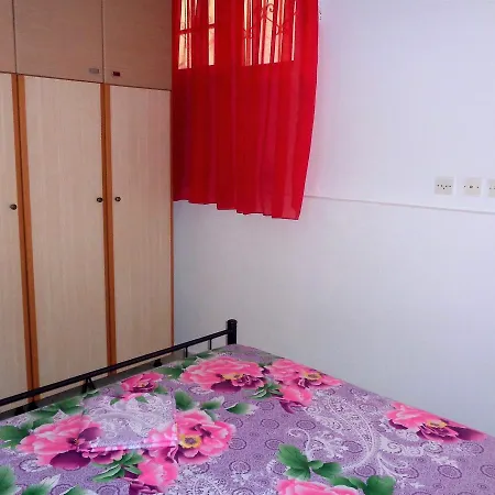Διαμέρισμα Elena's House - Simple Style, Near The Center Of The City And Nice People.