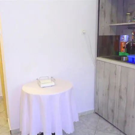 Elena's House - Simple Style, Near The Center Of The City And Nice People. Διαμέρισμα